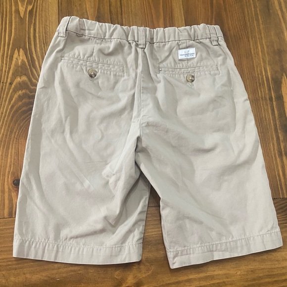 Vineyard Vines Tan Shorts, Ralph Lauren and children place button down tops - Picture 4 of 11